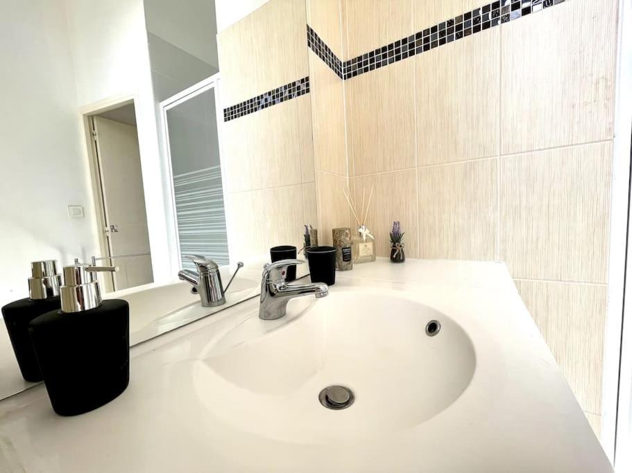 Apartamento Le Riquet - 4 People - Hyper Center - Metro *